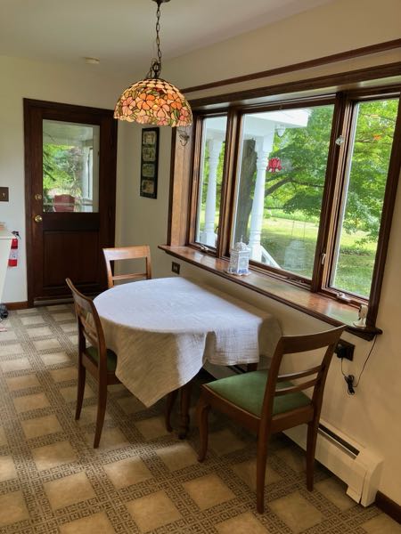 Large Farmhouse Kitchen