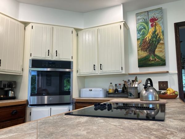 Large Farmhouse Kitchen