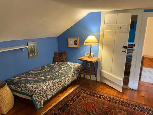 Back Bedroom / Office