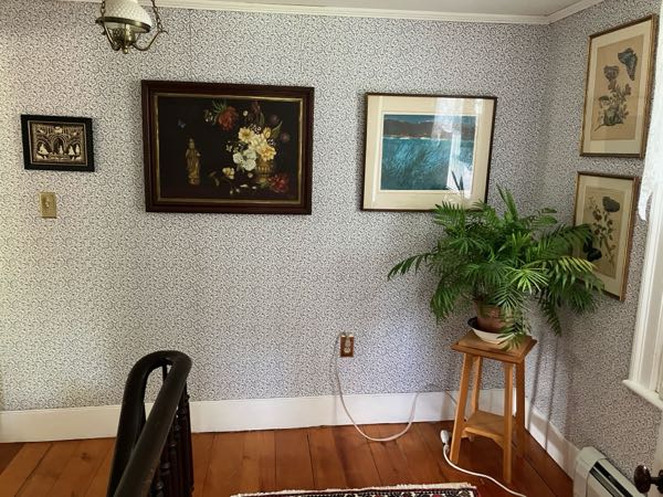 Upstairs Front Hall